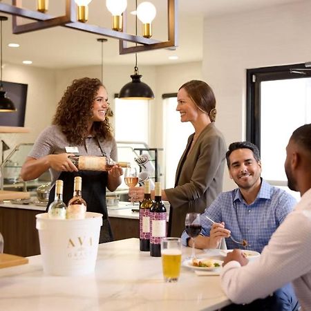 Staybridge Suites Southgate - Detroit Area 외부 사진